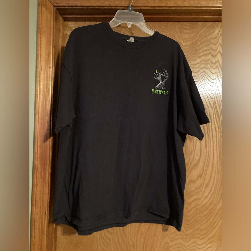 Buck wear the legend continues T-shirt